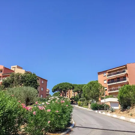 Les Pins Ensoleilles-9 By Interhome Daire